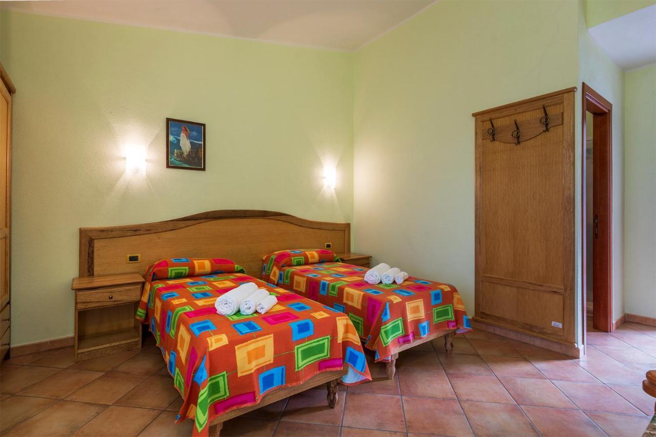 Hotel Is Murtas Jerzu Exterior photo